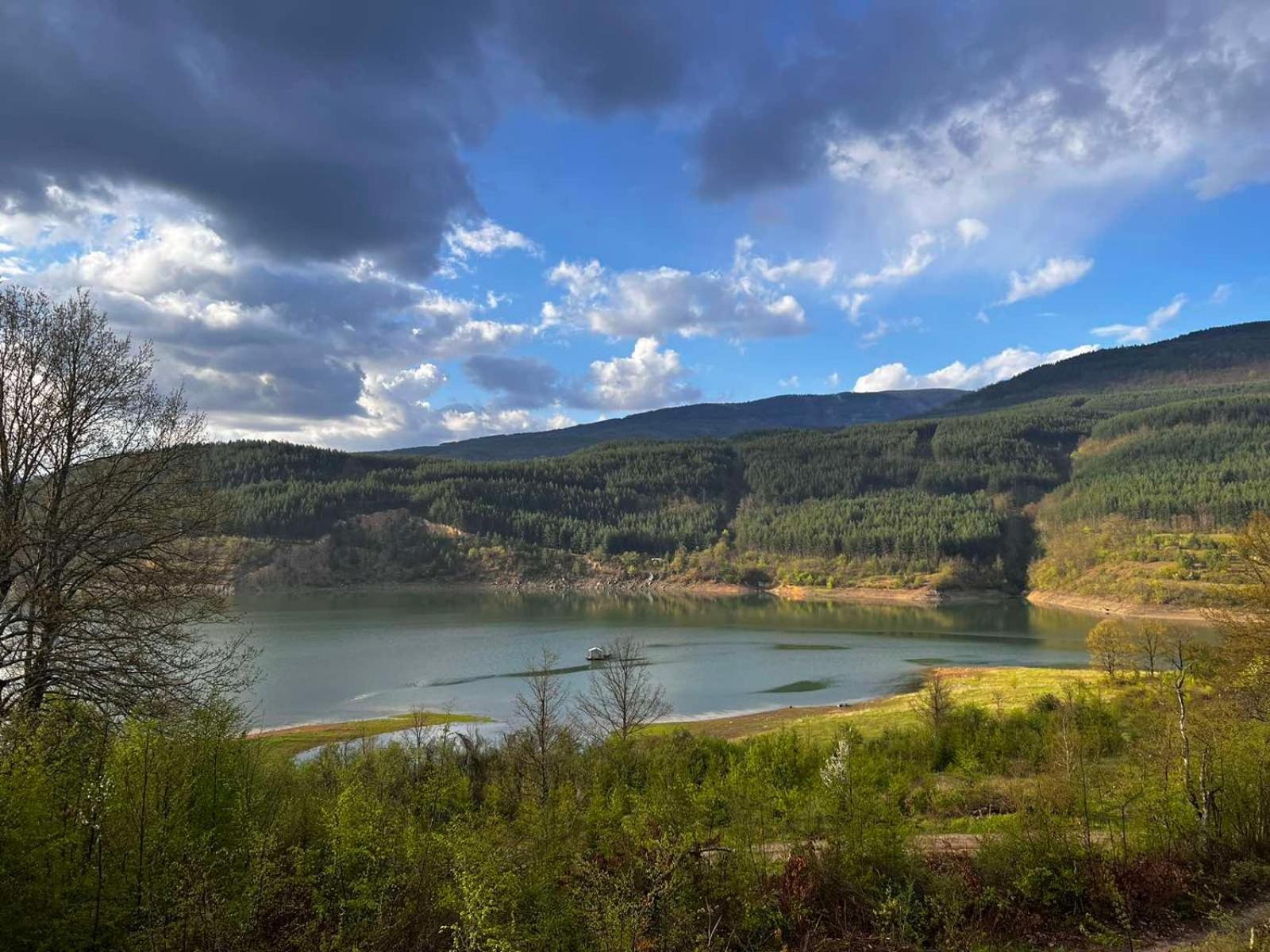 Zavojsko Jezero - Vila Jezero Pirot Kültér fotó
